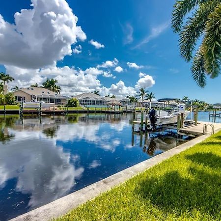 Villa Martinique By Coralvilla Cape Coral Exterior photo