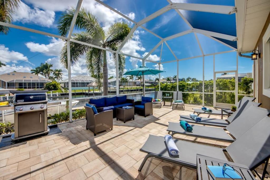 Villa Martinique By Coralvilla Cape Coral Exterior photo